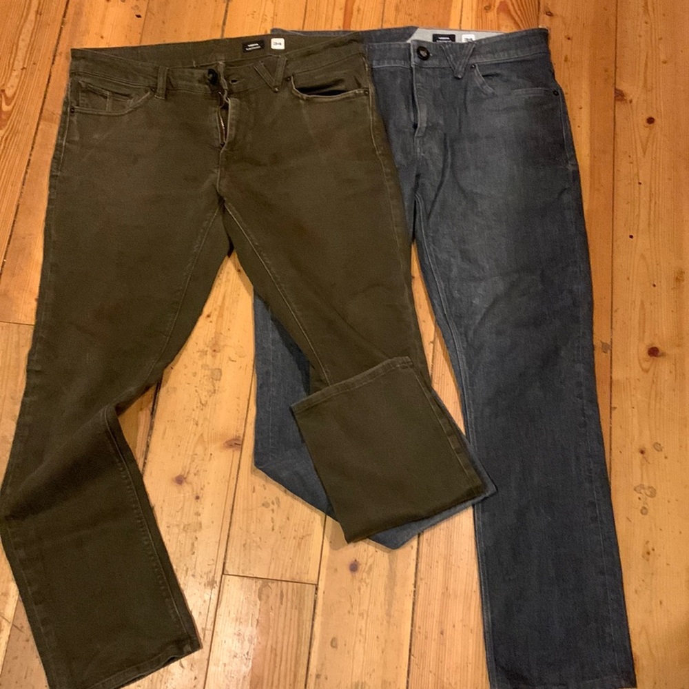 Two pairs of mens vorta slim straight jeans